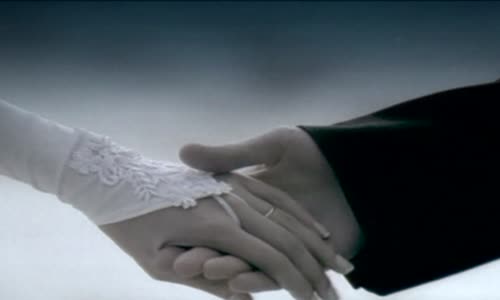 BIR ASK HIKAYESI