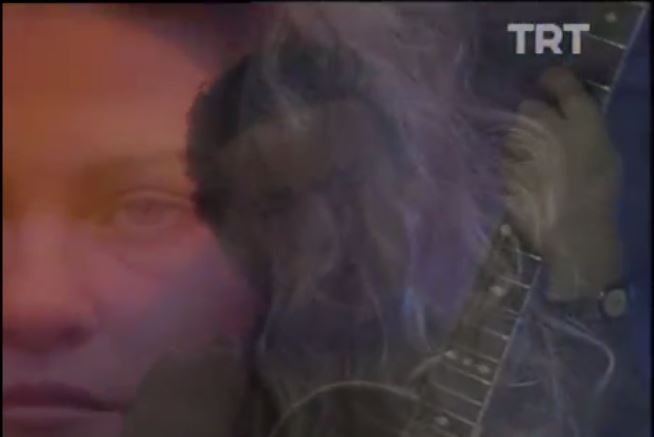 Kayahan-Seni Seviyorum İzle