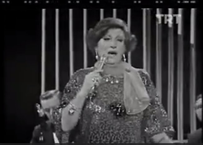 Müzeyyen Senar-Düşer Mi Şanına Ey Şeh-i Huban 