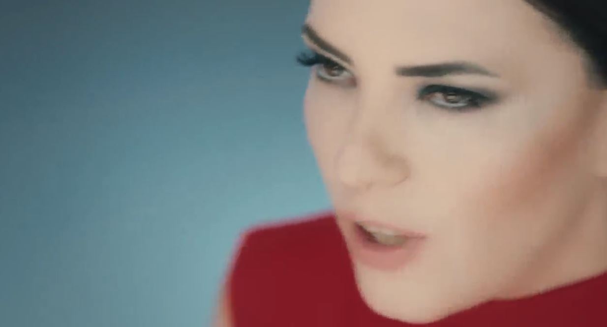 Yeşim Salkım Ft DJ Serdar Ayyıldız  Erkeğin Zillisi 