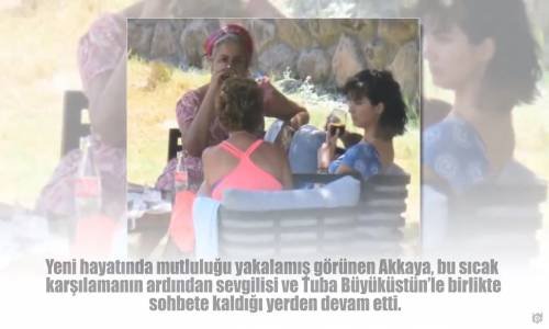 Herşeyi Bırakıp İstanbul'u Terk Etmişti Yeni Hayatında Tuba Büyüküstün'ü Ağırladı