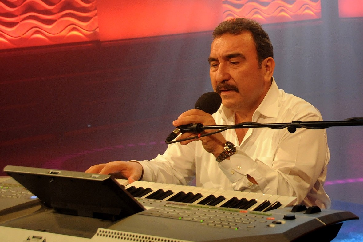 Ümi̇t Besen - Alışmak Sevmekten Daha Zor