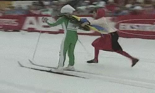 Çiçeklerle Mutlu Son Olmadı Gibi!