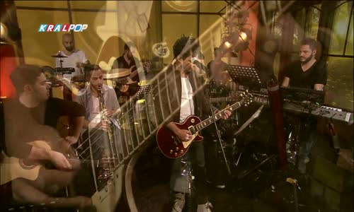 Buray - Ayağında Kundura