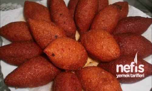 el-yapımı-içli-köfte-yapanlar