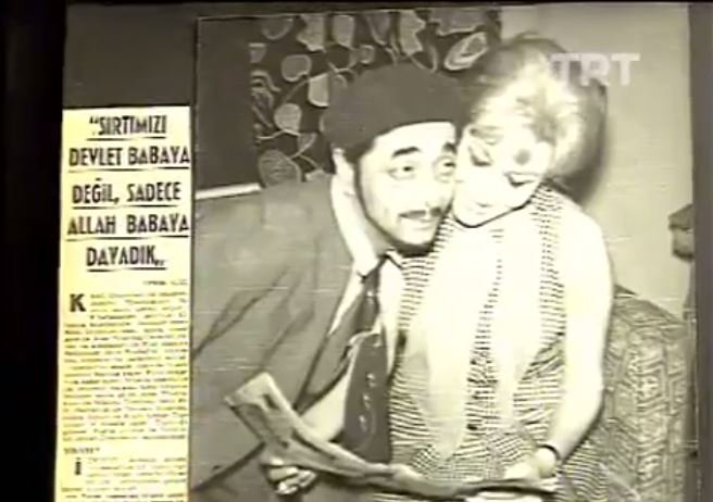 Mizah Yolcuları 2.Bölüm İzle