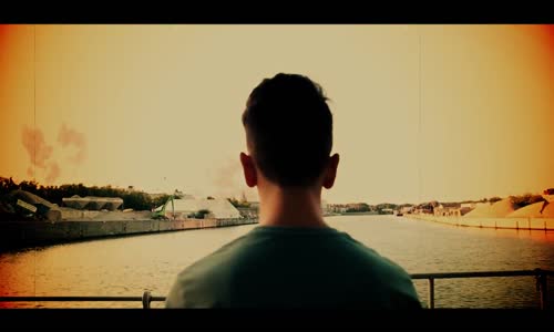 Kaan Kandemir  Gözlerinin Renklerine Daldı Kalbim