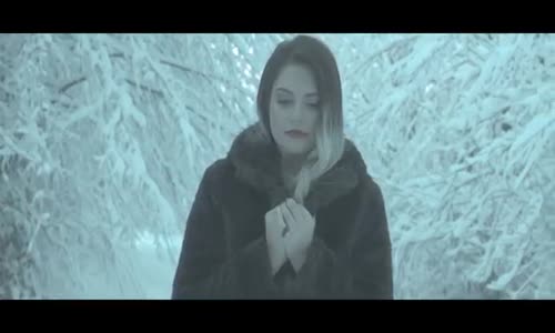 Esra Sezer - Ama Hala