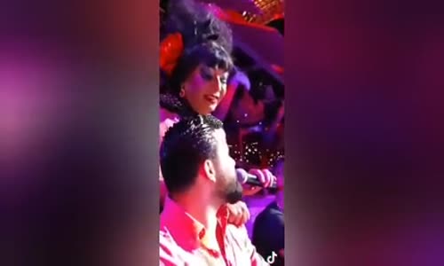 Sesiyle Solisti İşinden Eden Adam