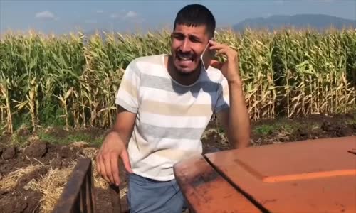 Facia Üçlü Kız Mı Lan O