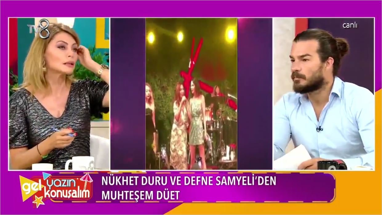 Defne Samyeli İle Nükhet Duru Düet Yaptı