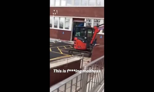 Yaptığı işin karşılığını alamadı.Sanırım KIRILMA noktasına ulaştı. 