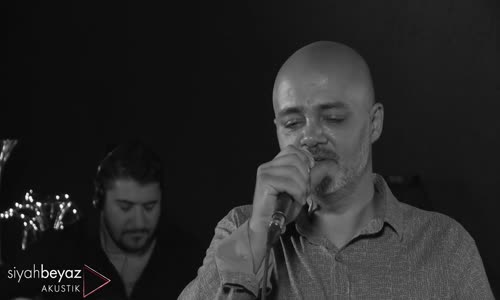 Reşit Gözdamla - Hazine (SiyahBeyaz Akustik)