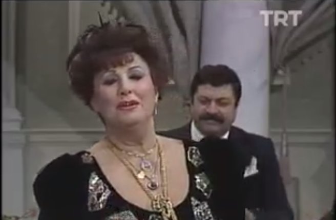 Müzeyyen Senar-Bir Gün Görmese Gönlüm Seni Arar Bunalır 