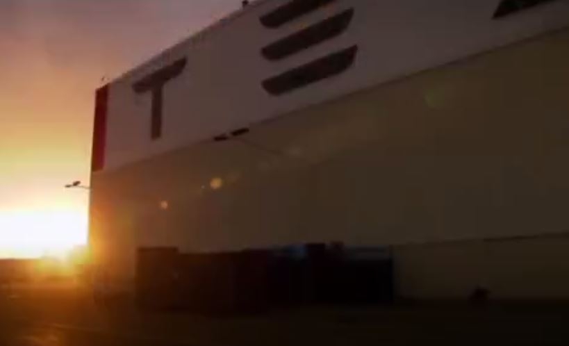 Mega Fabrikalar Tesla S Motor 720p