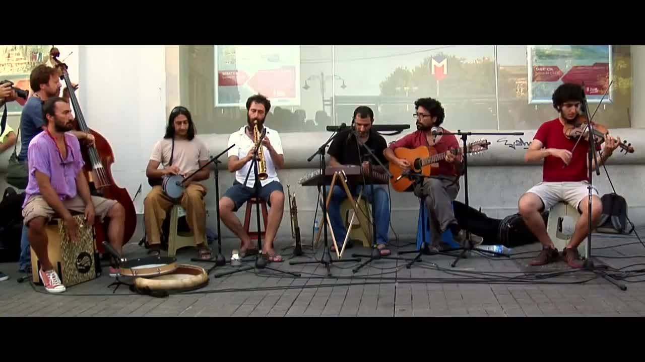 Kara Güneş - Koyma Beni