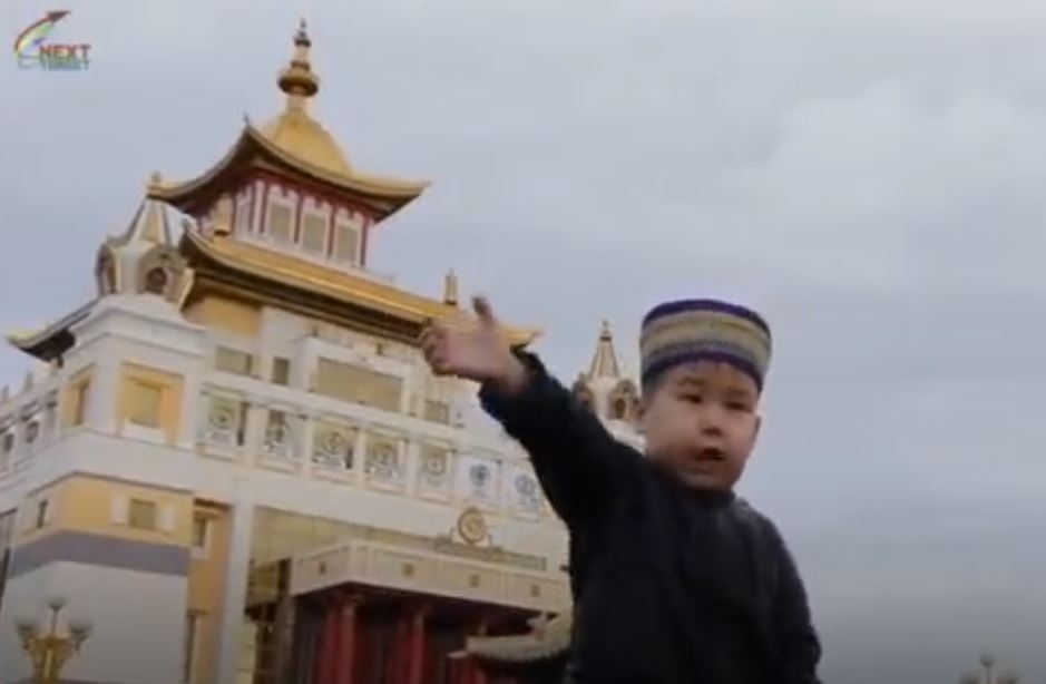 Bu çocuk tüm dünyayı sarstı! 