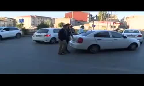 İstanbul'da Bank Asya Üst Düzey Yöneticilerine Ve FETÖ Şüphelilerine Operasyon