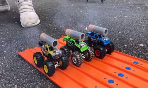 Roket - Oyuncak Araba # 133