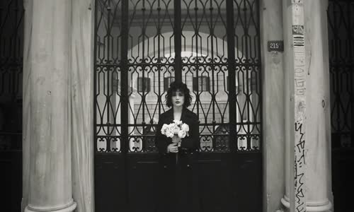 Gonca Vuslateri - Hep Bi' Şey Eksik 