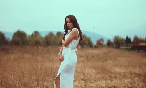 Seda Yiyin - Uçurum (Kuzey Yıldızı İlk Aşk Dizi Müziği) 