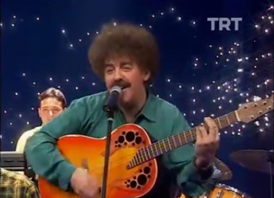 Yeni Türkü-Cevriye Hanım İzle