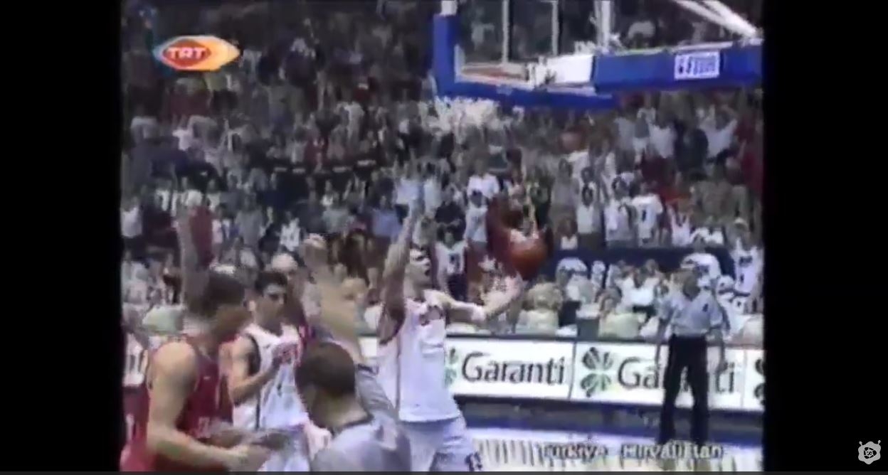 UNUTULMAZ MAÇLAR.BASKETBOL MİLLİ TAKIMIMIZIN UNUTULMAZ BAŞARILARI 12 DEV ADAM EFSANE BASKETLER