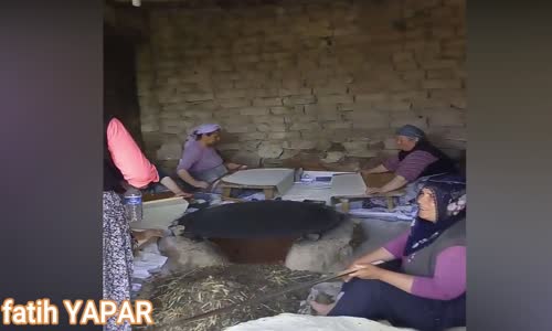 Devecipınar Köyün'de | Yufka Ekmek Yapımı | 2018