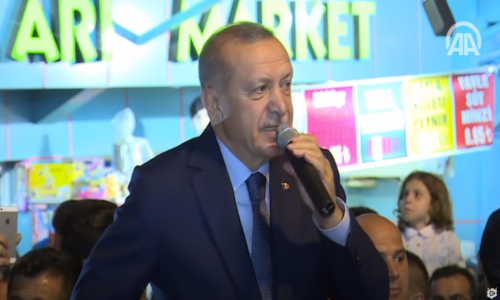 Türkiye Cumhurbaşkanı Erdoğan Onların Dolarları Varsa Dizim de Allah'ımız Var