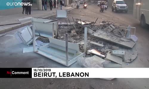 Lübnan 'da Whatsapp Vergisine İsyan