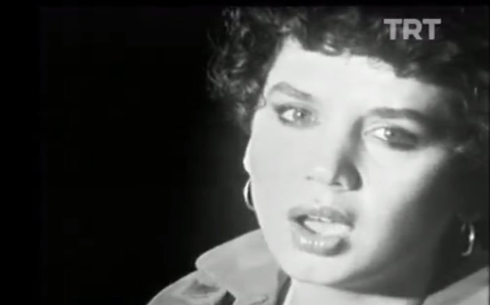 Sezen Aksu-Dilimin Ucunda Kelimeler 