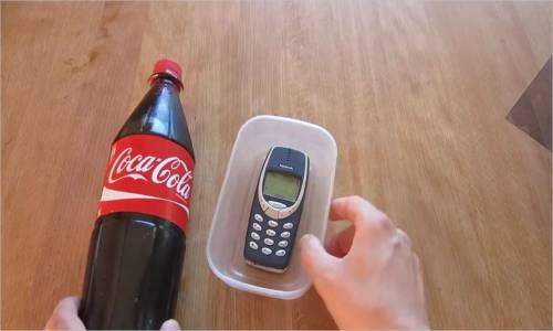 Nokia 3310 Vs CocaCola İle Sağlamlık Testi #13