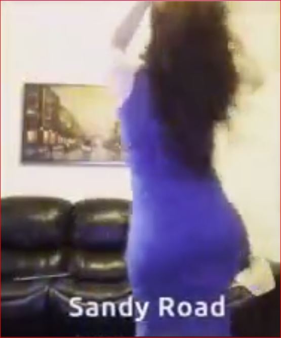 Arap Kızından Dans Show 