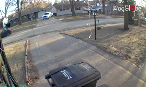 El Frenini Çekmeyi Unutan Sürücünün Zor Anları