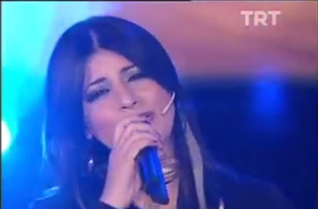 Zara-Derdimi Dökersem Derin Dereye 