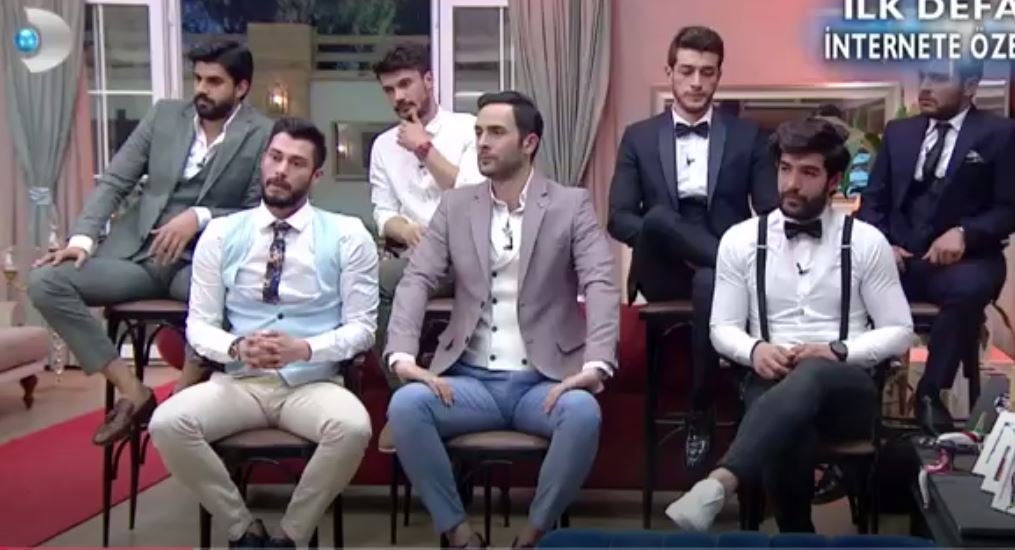 Kısmetse Olur - Adnan Emre ve Melis Dostluğunu Bitiren Büyük Kavga! - İnternet Özel