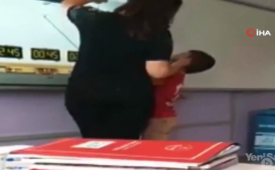 Sorduğu Soruyu Bilemeyince Öğrencisini Tokatladı