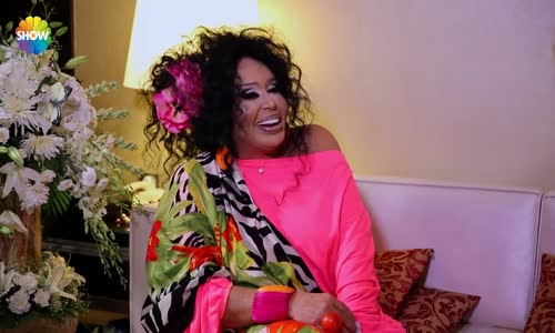 Faik Öztürkten Dünya Güzellerime Çiğ Köfte Jesti!