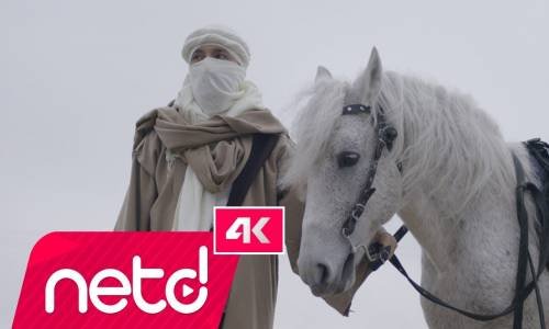 Mabel Matiz Ft. Sibel Gürsoy - Mendilimde Kırmızım Var 