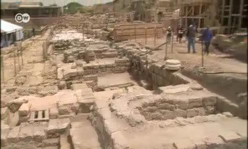 İsrail’deki Roma Tapınağı Gün Yüzüne Çıkıyor