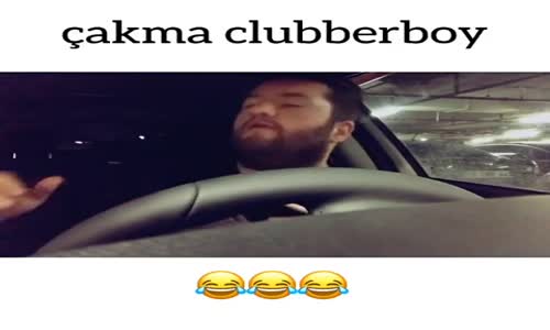 Kızları Etkilemeye Çalışan Clupberboy Erkek