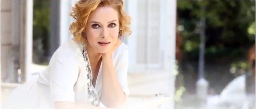 Zuhal Olcay'a Kötü Haber Geldi