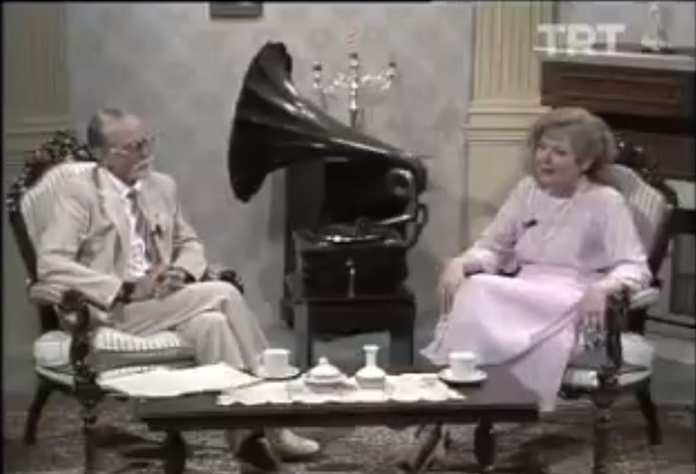 Nesrin Sipahi-Bir Dilbere Dil Düştü Ki Mahbub-u Dilimdir 