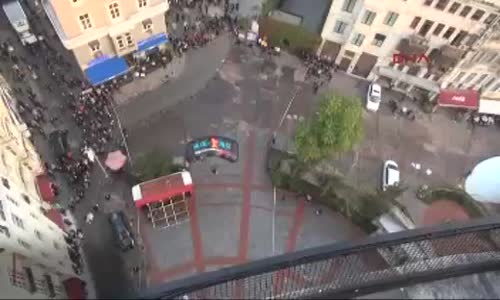 Galata Kulesi'nden Böyle Atladı