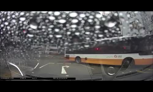 Herkes Bu Adamın Gizemini Konuşuyor