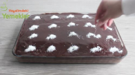 Bol Çikolata Soslu Kadife Dokusunda Islak Kek ,Islak Kek Tarifi 