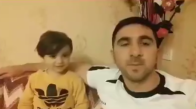 Azeri Baba ve Oğulun Bulaşıcı Gülüşü