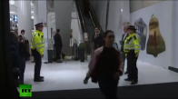Londra'da Metro İstasyonunda Silah Seslerinden Sonra Tahliyeler Başladı