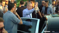 Başkan Erdoğan'ın KKTC'de Arabanın Üzerine Çıktığı Anlar