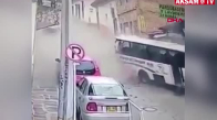 Kaza Anında Minibüsten Fırlayan Sürücü
